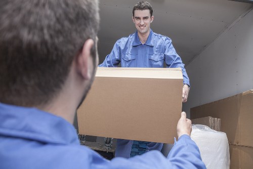 Packing boxes and moving supplies for homes in Kew