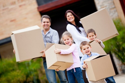 Home removals service in Kew for houses, flats, and nearby West London areas