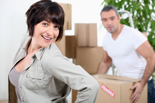 Residential and commercial moving van support in Kew