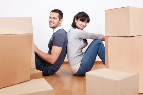 Kew flat moving service with organised packing, loading, and delivery for nearby areas