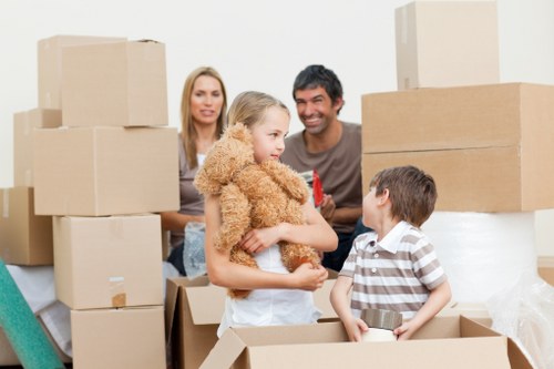 Local removal truck hire for homes and businesses around Kew