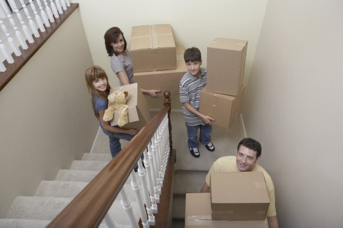 Loading and unloading service for removals in Kew